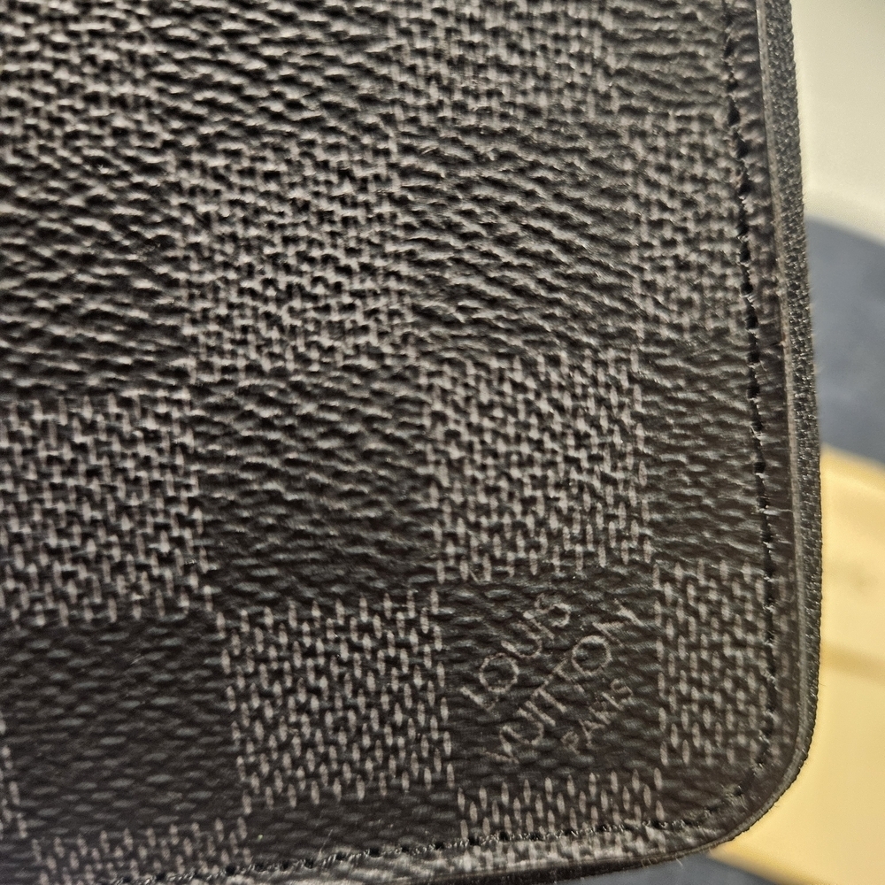 Louis Vuitton Damier Graphite Gray Wallet - Picture 2 of 6